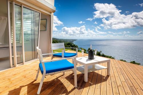 Balcony/terrace, JOULOUKA in Trois-Rivieres Balcony/terrace, JOULOUKA in Trois-Rivieres