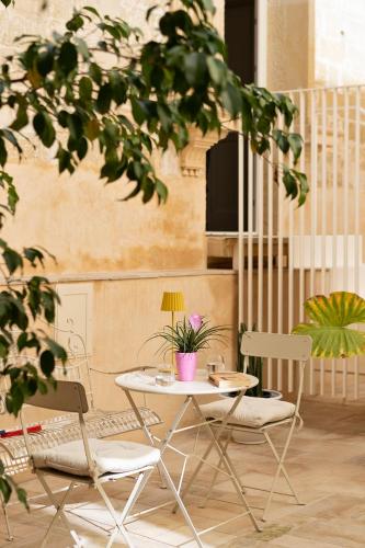 Erkély/terasz, DISTILIA DIMORA SALENTINA in San Cesario Di Lecce Erkély/terasz, DISTILIA DIMORA SALENTINA in San Cesario Di Lecce