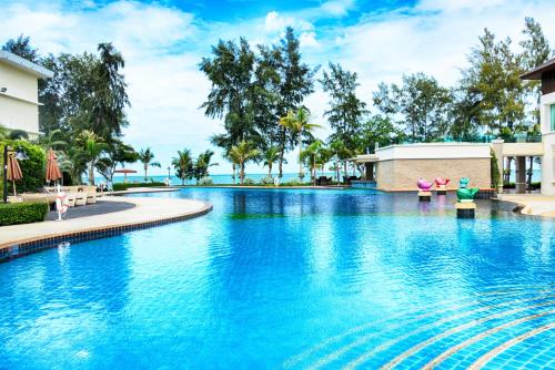 Swimming pool, Seapine Beach Golf & Resort Hua Hin in Khao Takiab Swimming pool, Seapine Beach Golf & Resort Hua Hin in Khao Takiab