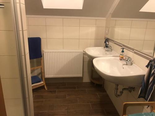 Badkamer, Ferienwohnung 1000 Krauthof in Laimbach Am Ostrong Badkamer, Ferienwohnung 1000 Krauthof in Laimbach Am Ostrong