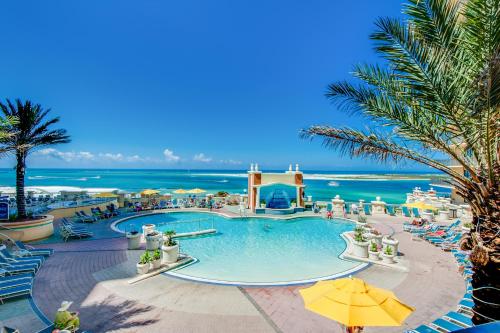 Emerald Grande in Destin Beachfront Emerald Grande in Destin Beachfront