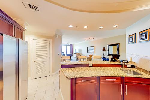 Emerald Grande in Destin Beachfront Emerald Grande in Destin Beachfront