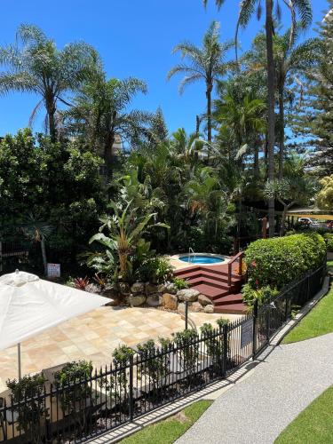 Baronnet Holiday Apartments in Gold Coast Baronnet Holiday Apartments in Gold Coast