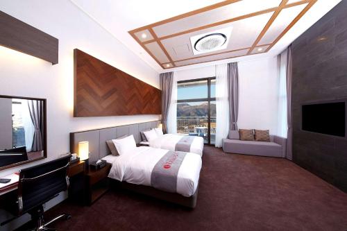 Facilities, Ramada Hotel & Suites Gangwon Pyeongchang in Pyeongchang-gun Facilities, Ramada Hotel & Suites Gangwon Pyeongchang in Pyeongchang-gun