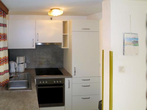 Cocina, Holiday Home Waldruh - SFE300 by Interhome in Telfs Cocina, Holiday Home Waldruh - SFE300 by Interhome in Telfs