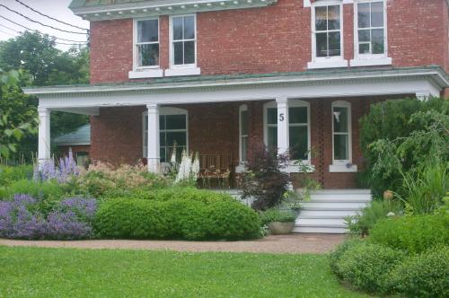 Entree, Napier House in Campbellton Entree, Napier House in Campbellton