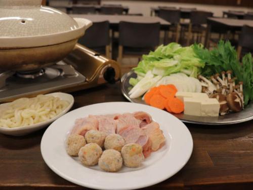 Makanan dan Minuman, 直島町ふるさと海の家 つつじ荘 -SeaSide Park Stay Tsutsujiso- (直島町ふるさと海の家 つつじ荘 -SeaSide Park Stay Tsutsujiso-) in Naoshima Makanan dan Minuman, 直島町ふるさと海の家 つつじ荘 -SeaSide Park Stay Tsutsujiso- (直島町ふるさと海の家 つつじ荘 -SeaSide Park Stay Tsutsujiso-) in Naoshima
