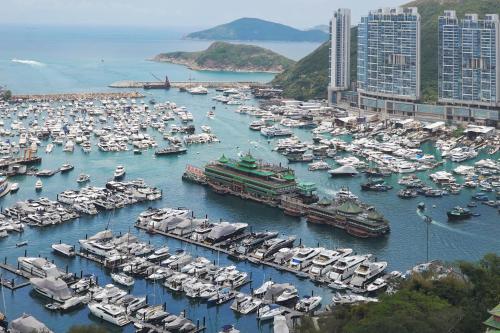 Swimming pool, the Arca in Hong Kong Island South Swimming pool, the Arca in Hong Kong Island South