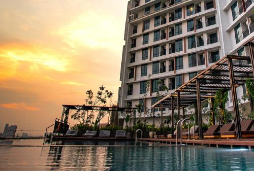 Swimming pool, StayG Eastern Green by GranDhika - Bekasi in Bekasi Swimming pool, StayG Eastern Green by GranDhika - Bekasi in Bekasi