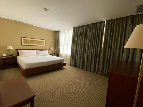 Guestroom, Eurobuilding Express Maracay in Maracay Guestroom, Eurobuilding Express Maracay in Maracay