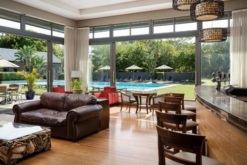 餐飲選擇, 克尼斯納莫林斯尊貴度假酒店 (Premier Resort The Moorings, Knysna) in 克尼斯納 餐飲選擇, 克尼斯納莫林斯尊貴度假酒店 (Premier Resort The Moorings, Knysna) in 克尼斯納