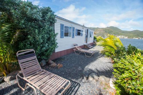 Waterfront 2 Bedroom MobilHome in Marigot Waterfront 2 Bedroom MobilHome in Marigot