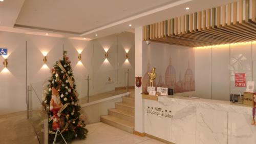 Фойє, Hotel El Conquistador in Куенка Фойє, Hotel El Conquistador in Куенка