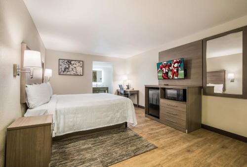 邱拉威斯塔紅頂Plus酒店 (Days Inn by Wyndham Chula Vista/San Diego) in 邱拉威斯塔 (CA) 邱拉威斯塔紅頂Plus酒店 (Days Inn by Wyndham Chula Vista/San Diego) in 邱拉威斯塔 (CA)