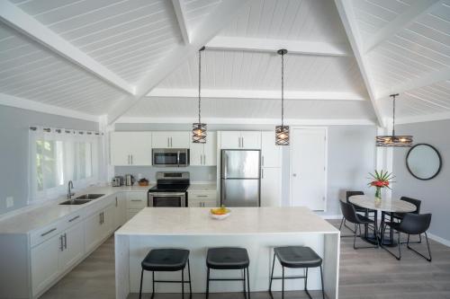 Dapur, Siboney Beach Club in Saint John Dapur, Siboney Beach Club in Saint John