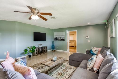 Coastal Bliss in Juno Beach (Florida) Coastal Bliss in Juno Beach (Florida)