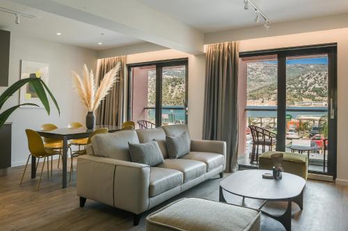 ระเบียง/ชานเรือน, THE TWELVE SUITES COLLECTION in เคเฟาโลเนีย ระเบียง/ชานเรือน, THE TWELVE SUITES COLLECTION in เคเฟาโลเนีย