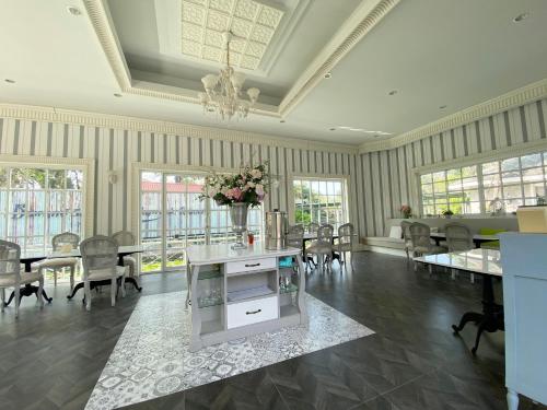 Étterem, Thara Cholapruek Resort in Nakhon Nayok Étterem, Thara Cholapruek Resort in Nakhon Nayok