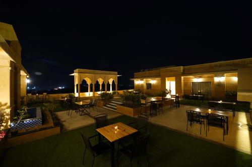 Étterem, Sehdev Bagh in Pushkar Étterem, Sehdev Bagh in Pushkar