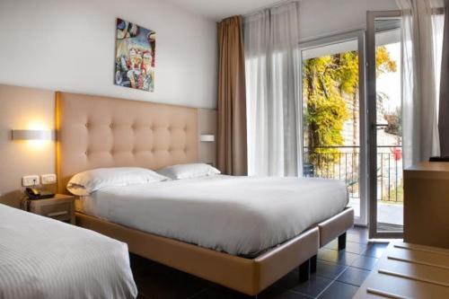 Hotel Belvedere in Manerba del Garda Hotel Belvedere in Manerba del Garda