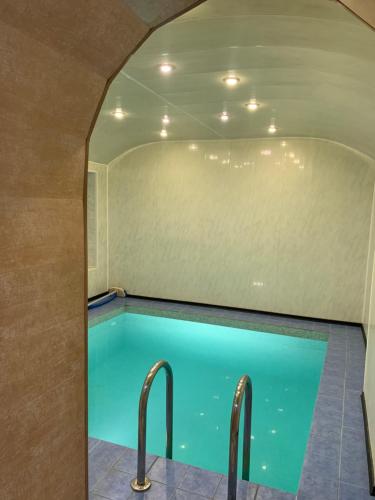 Swimming pool, Pansionat Lastochka in Kislovodsk Swimming pool, Pansionat Lastochka in Kislovodsk