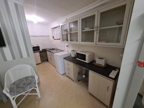 dapur, Knysna Self Catering Accommodation in Knysna Central dapur, Knysna Self Catering Accommodation in Knysna Central