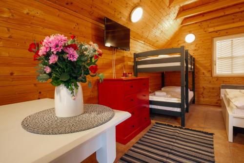Chalets & Apartments - Base Camp Medvědín (Chalets & Apartments - Base Camp Medvedin) in 什平德萊魯夫姆林 Chalets & Apartments - Base Camp Medvědín (Chalets & Apartments - Base Camp Medvedin) in 什平德萊魯夫姆林