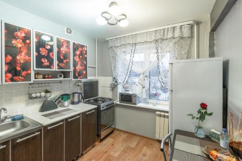keittiö, "ВездеДома" Яковлева, 2 Квартира в самом сердце Омска in Omsk keittiö, "ВездеДома" Яковлева, 2 Квартира в самом сердце Омска in Omsk