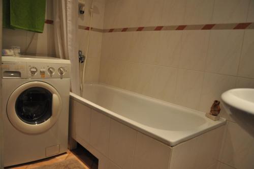 This photo about Traveller's Appartment shared on HyHotel.com