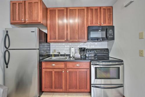 Pet-Friendly Retreat with Deck Steps to Marina! in Wabasha Pet-Friendly Retreat with Deck Steps to Marina! in Wabasha