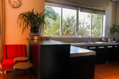 Nyima Tashi Buddhist Centre near Közlekedési és Műszaki Múzeum (MOTAT) Nyima Tashi Buddhist Centre near Közlekedési és Műszaki Múzeum (MOTAT)