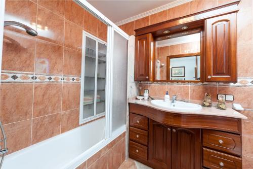 This photo about Can Barret shared on HyHotel.com