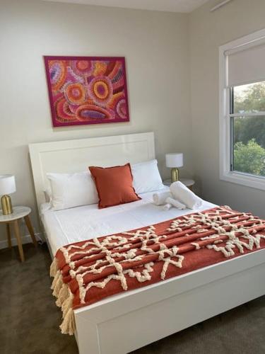 5 brm Luxury Family Home, Theme Parks, Golf Club in Coomera 5 brm Luxury Family Home, Theme Parks, Golf Club in Coomera