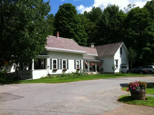 This photo about Hobble Inn B&B shared on HyHotel.com