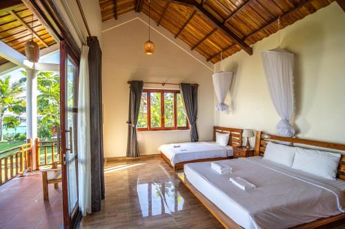 Lotus Home in Ham Ninh Lotus Home in Ham Ninh