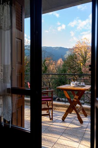 The Foxes - Modern 1BD apartment in the Forest in Megalo Chorio The Foxes - Modern 1BD apartment in the Forest in Megalo Chorio