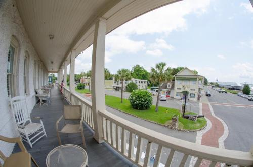 A szálláshely kívülről, Riverview Hotel in St. Marys (GA) A szálláshely kívülről, Riverview Hotel in St. Marys (GA)