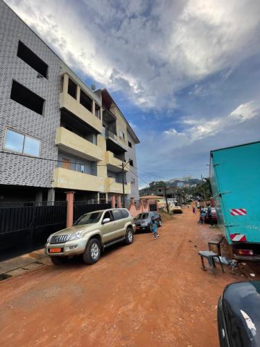 Exterior view, LES LOGIS DE NOUVELLE ROUTE BASTOS in Yaounde Exterior view, LES LOGIS DE NOUVELLE ROUTE BASTOS in Yaounde