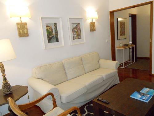Quartos, Cacao Estoril Apartment in Bairro Marechal Carmona Quartos, Cacao Estoril Apartment in Bairro Marechal Carmona