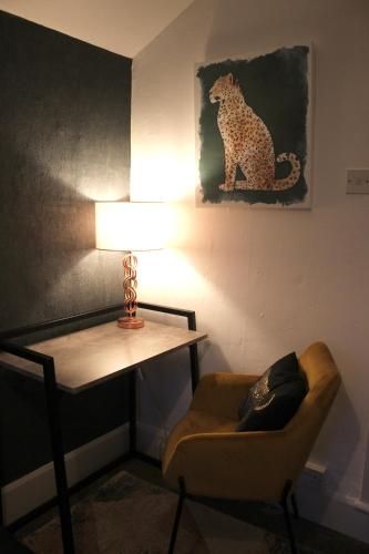 The Velveteen Townhouse in New Town The Velveteen Townhouse in New Town
