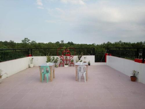 Balcony/terrace, RB Baruiz "Hideaway" Inn - Cebu South in San Fernando Balcony/terrace, RB Baruiz "Hideaway" Inn - Cebu South in San Fernando