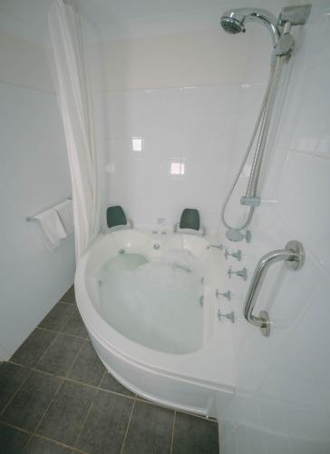 Ванна кімната, Darwin Resort in Дарвін Ванна кімната, Darwin Resort in Дарвін