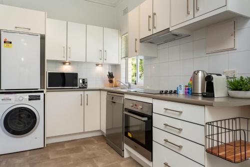 Modern Inner-West Apartment with On-site Pool in Drummoyne Modern Inner-West Apartment with On-site Pool in Drummoyne