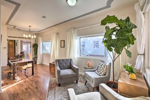 Sleek Berkeley Gem Walk to Shopping and Dining in Regis Sleek Berkeley Gem Walk to Shopping and Dining in Regis