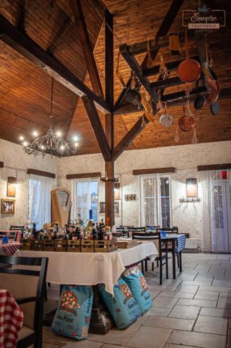 Sempre Etterem Es Panzio in Szekesfehervar Sempre Etterem Es Panzio in Szekesfehervar