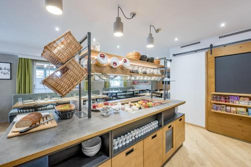אוכל ומשקאות, Arlen Lodge Hotel inkl Premium Karte im Sommer in סאנקט אנטון אם ארלברג אוכל ומשקאות, Arlen Lodge Hotel inkl Premium Karte im Sommer in סאנקט אנטון אם ארלברג