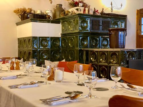 Restaurant, Hotel Leopold Racin in Karlov (Vysocina) Restaurant, Hotel Leopold Racin in Karlov (Vysocina)