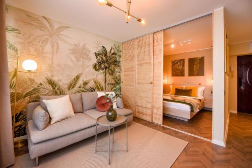 TROPICAL FEEL - 2BR Apartment at Sala Palatului