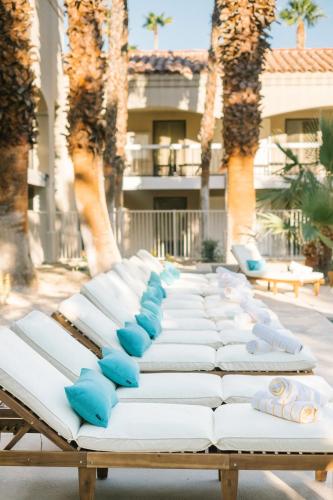 Басейн, L3 Oasis Hotel in Палм-Спрінгс (Каліфорнія) Басейн, L3 Oasis Hotel in Палм-Спрінгс (Каліфорнія)