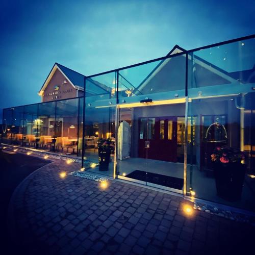 Exterior view, Connemara Sands Hotel & Spa in Clifden Exterior view, Connemara Sands Hotel & Spa in Clifden